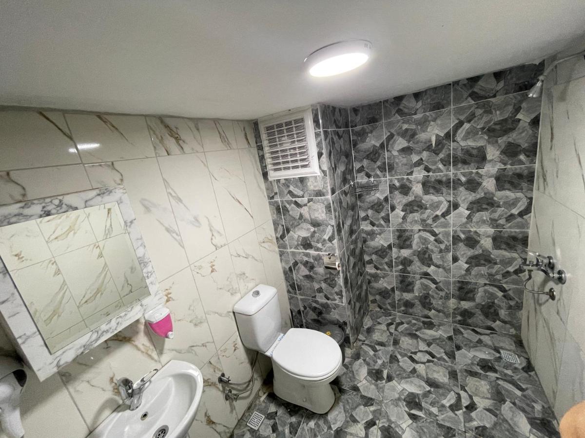 Ersoy Ege Apart Otel Antália Exterior foto